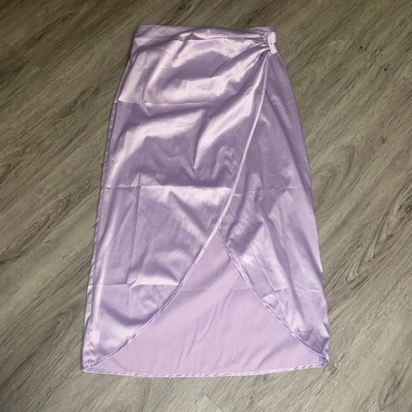 Urban Outfitters Dresses & Skirts - 🌸Urban Outfitters Satin Wrap Midi Skirt
